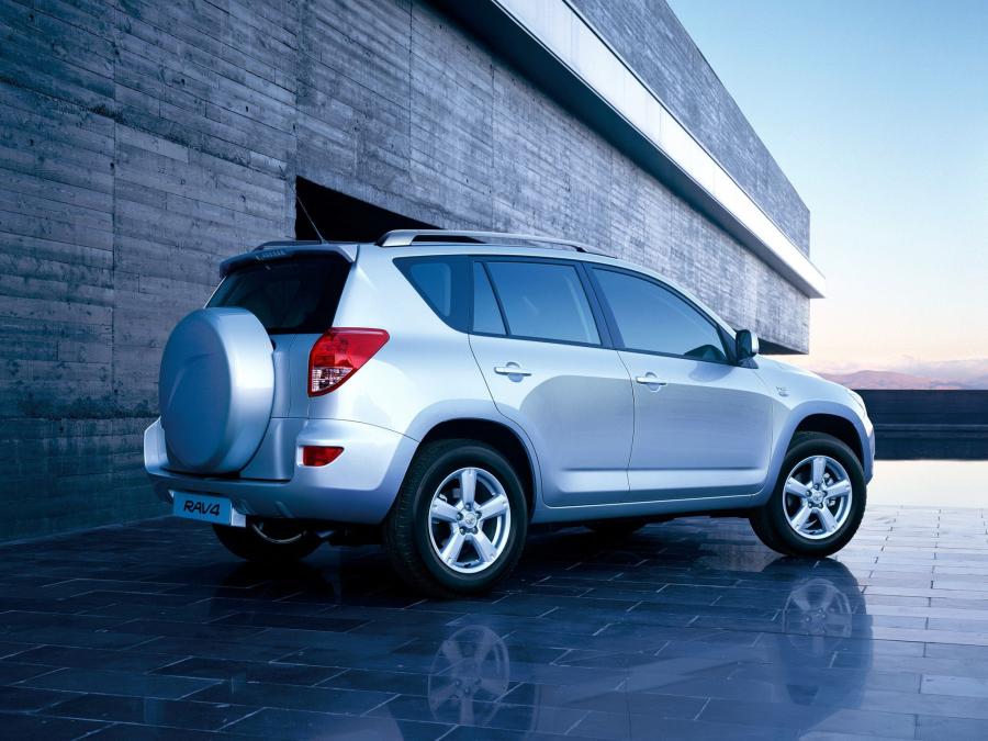  Toyota RAV4 2006 года  (фото 27 из 28)